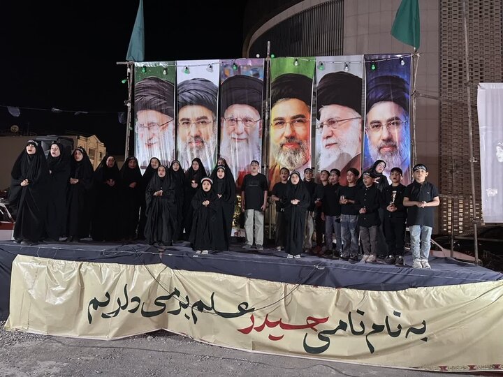 تصاویر/هفتمین اجرای خیابانی دختران و پسران لسان الصدق در چهار راه سلمان
