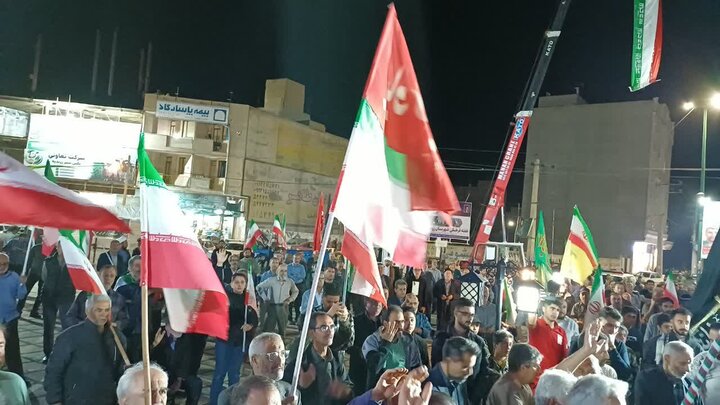 تصاویر/شصت و هفتمین شب حضور پرشور مردم ولایتمدار مامونیه در تجدید بیعت با آرمان‌های انقلاب
