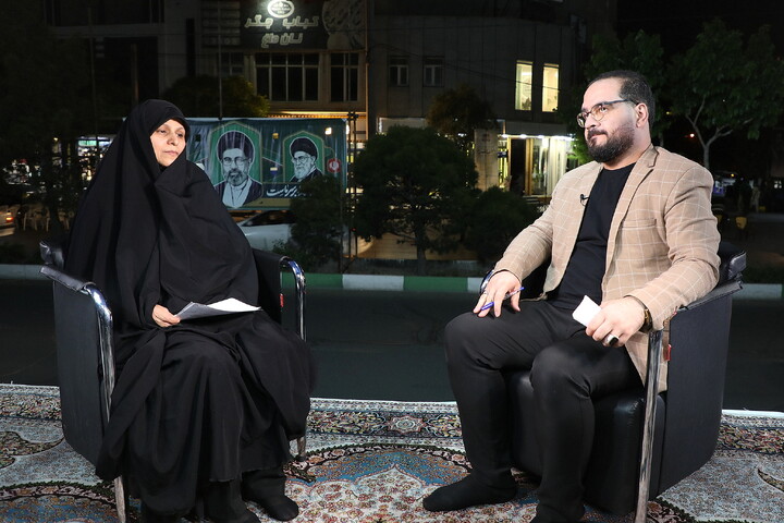 تصاویر/ پخش برنامه «اُمت مبعوث» از سوی خبرگزاری حوزه  و تلویزیون اینترنتی حوزه