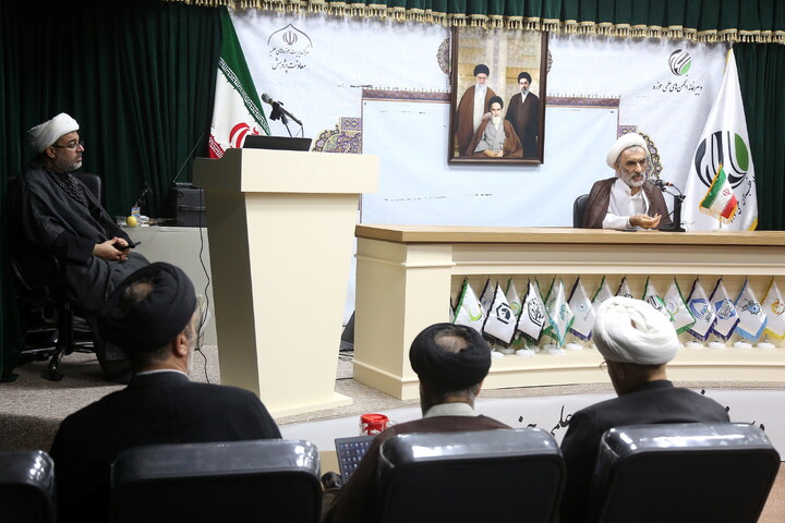 تصاویر/ همایش بازگشت به اقتصاد مقاومتی در اقتصاد جنگ و پساجنگ