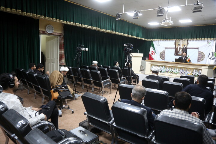 تصاویر/ همایش بازگشت به اقتصاد مقاومتی در اقتصاد جنگ و پساجنگ