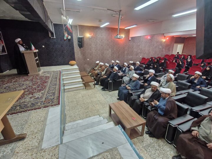 تصاویر/برگزاری بزرگداشت مقام معلم در سلسله
