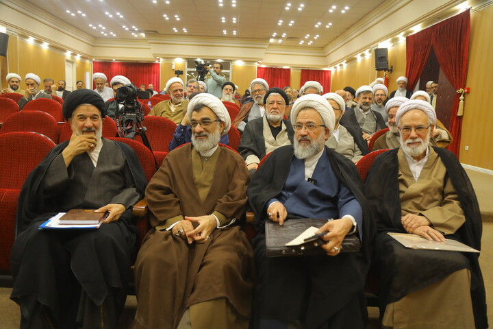 مراسم بزرگداشت مقام علمی آیت الله جناتی در قم