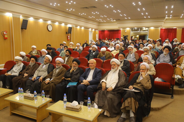 مراسم بزرگداشت مقام علمی آیت الله جناتی در قم
