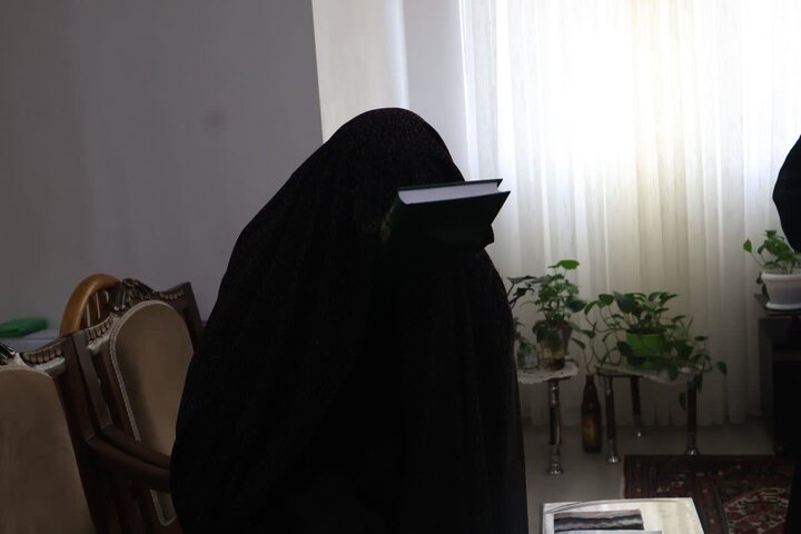 تصاویر/ دیدار مبلغین مدرسه علمیه امام خمینی(ره) ارومیه با خانواده روحانی شهید، شهید علوی