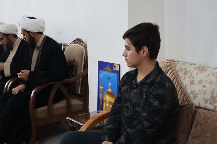 تصاویر/ دیدار مبلغین مدرسه علمیه امام خمینی(ره) ارومیه با خانواده روحانی شهید، شهید علوی