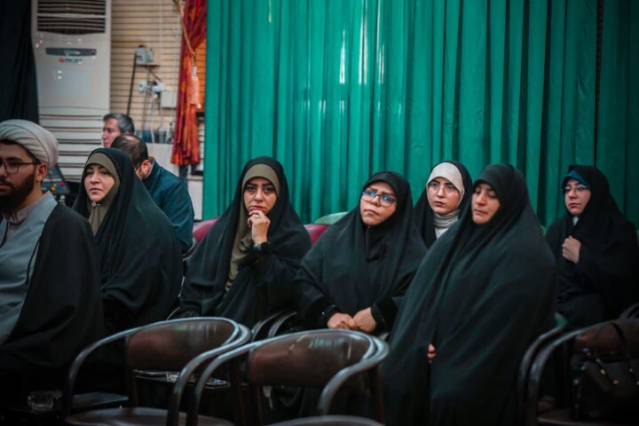 اهدای ۳۱ سری لوازم خانگی به آسیب‌دیدگان جنگ تحمیلی رمضان در تبریز