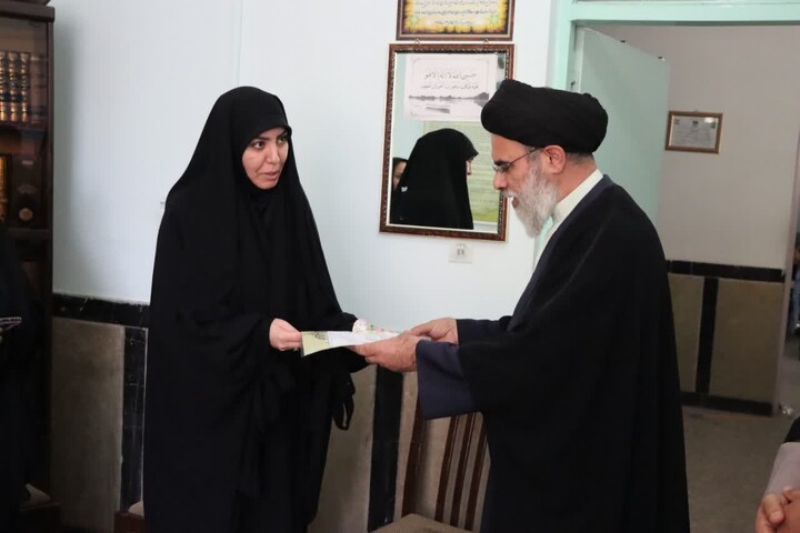 تصاویر / دیدار  مدیرکل تبلیغات اسلامی آذربایجان شرقی با معلمان مدارس صدرای شهرستان های آذرشهر و بناب