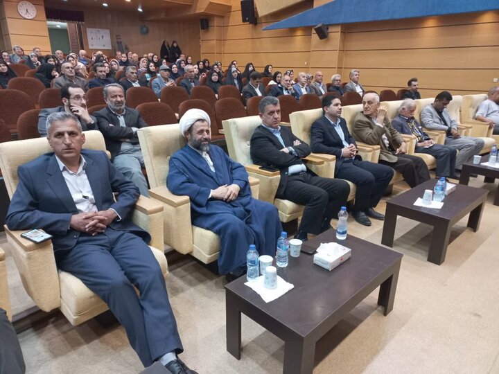 تصاویر/ مراسم گرامیداشت روز معلم به همراه تقدیر از معلمان و فرهنگیان ایزدشهر نور