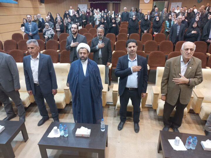 تصاویر/ مراسم گرامیداشت روز معلم به همراه تقدیر از معلمان و فرهنگیان ایزدشهر نور
