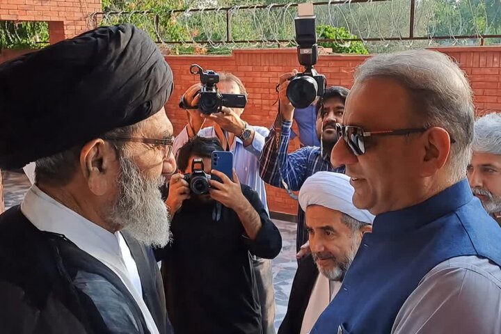 علامہ سید ساجد نقوی سے وفاقی وزیرِ مواصلات کی وفد کے ہمراہ ملاقات / مختلف امور پر تبادلۂ خیال