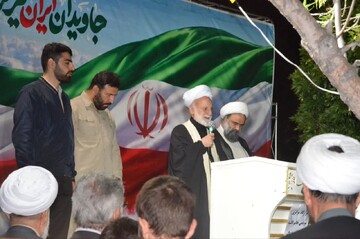تصاویر/ حضور نماینده ولی‌فقیه در استان مرکزی در موکب مدیریت حوزه علمیه خواهران استان