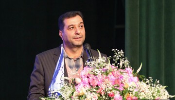 مدارس به سنگر هویت‌سازی و حمایت از آسیب‌دیدگان جنگ تبدیل شده‌اند