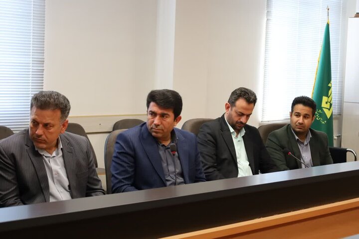 تصاویر/ دیدار مدیرکل آموزش و پرورش آذربایجان غربی با نماینده ولی‌فقیه در استان به مناسبت هفته معلم