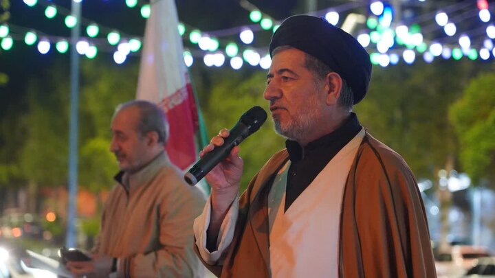 تصاویر/ تجمع شبانه خیابانی مردم دارالمومنین خوی در هفدهم اردیبهشت