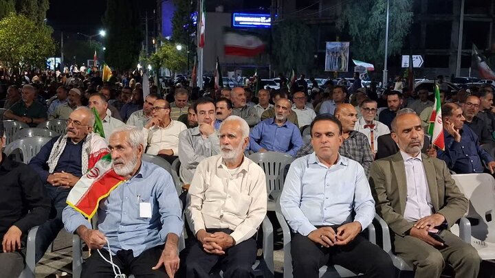 تصاویر/ تقدیر از دانش آموزان شرکت کننده در حفظ سوره فتح در تجمعات شبانه شهر جم