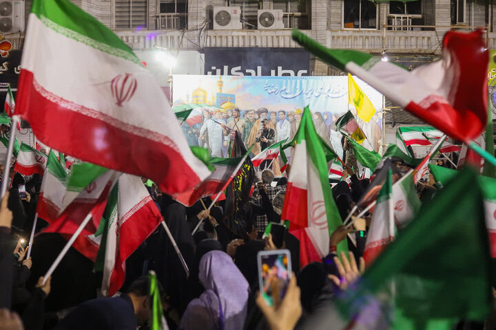 تصاویر/ بوشهر ایستاده در میدان