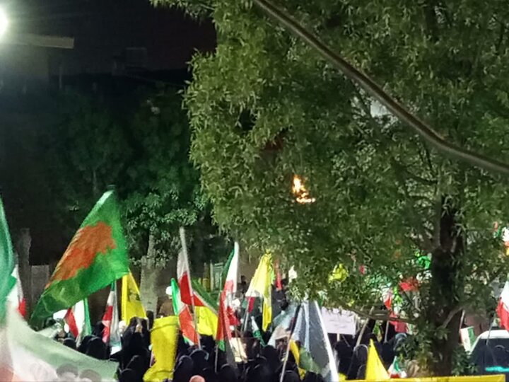 تصاویر/حضور کادر و اساتید مدرسه علمیه مهدیه خنداب در اجتماعات شبانه