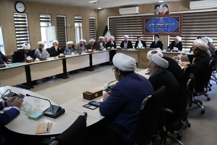 تصاویر/ نخستین نشست تعالی مدیران و روسای تبلیغات اسلامی آذربایجان شرقی