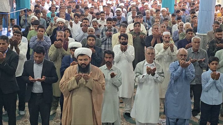 تصاویر/ اقامه نمازجمعه شهر ریگان