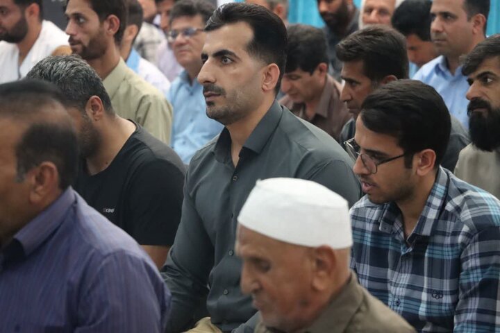 تصاویر/ اقامه نمازجمعه شهر قلعه گنج