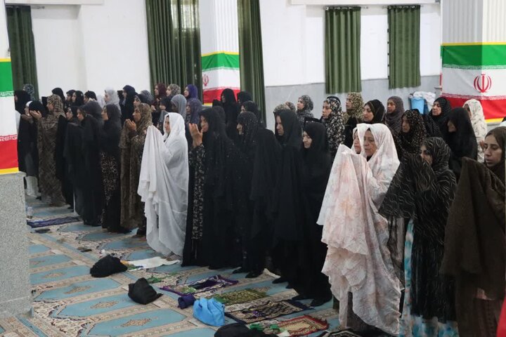 تصاویر/ اقامه نمازجمعه شهر قلعه گنج