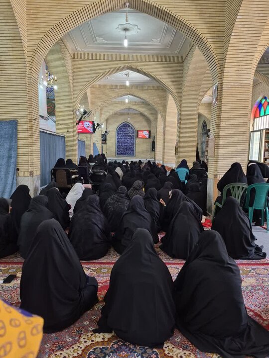 تصاویر/ اقامه نمازجمعه شهر راین
