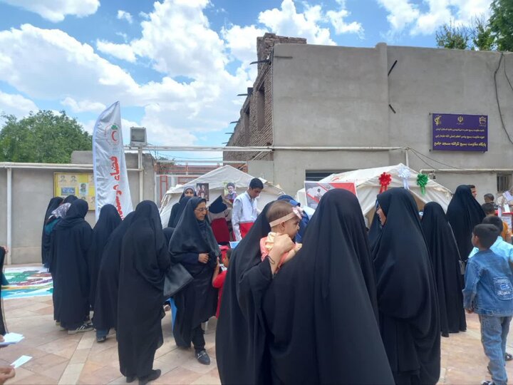 تصاویر/ اقامه نمازجمعه شهر راین