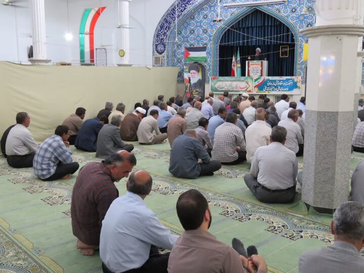 تصاویر/ اقامه نمازجمعه امین‌شهر