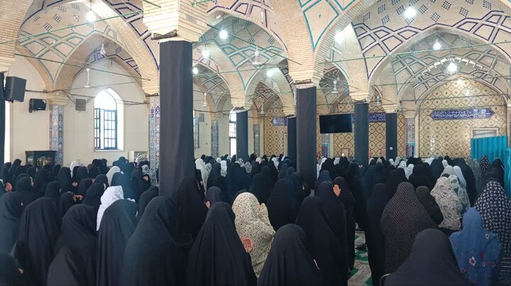 تصاویر/ اقامه نمازجمعه شهر ماهان