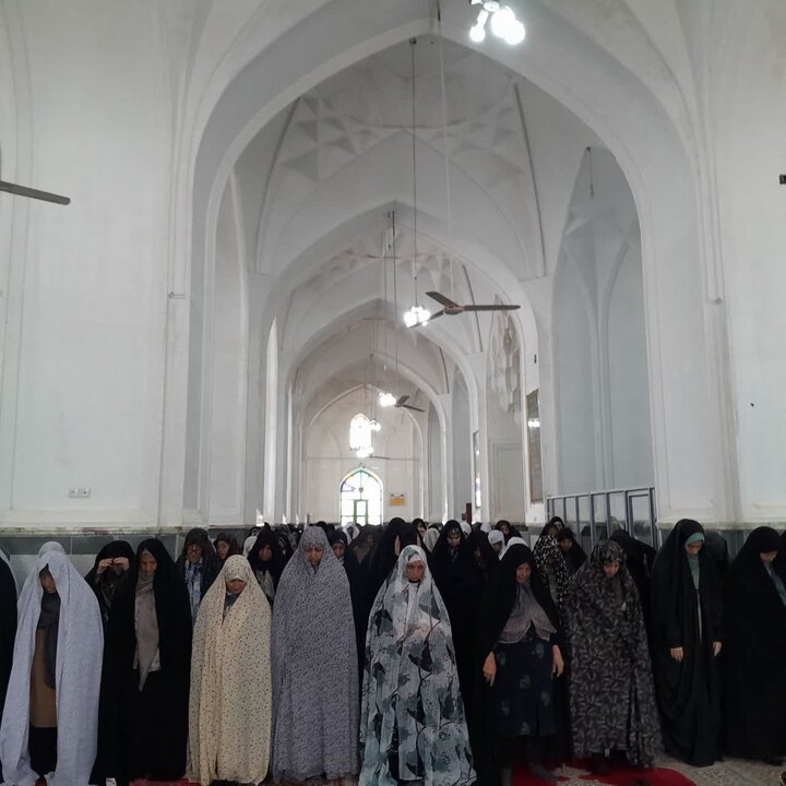 تصاویر/ اقامه نمازجمعه شهر بردسیر
