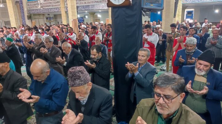 تصاویر/اقامه نماز جمعه الیگودرز