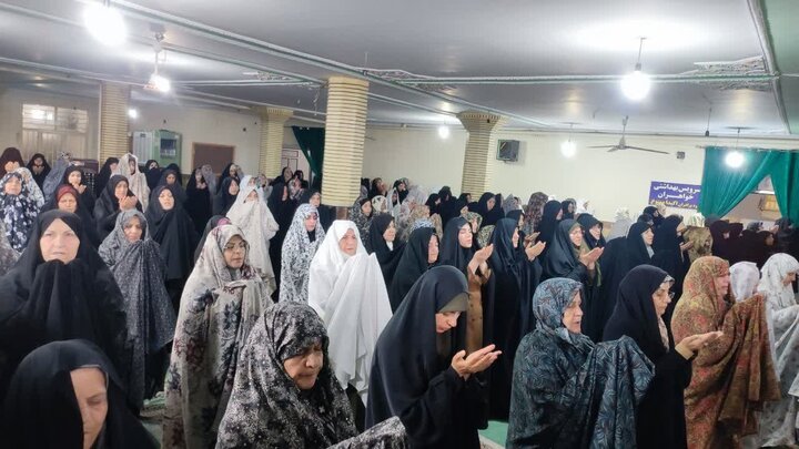 تصاویر/اقامه نماز جمعه الیگودرز