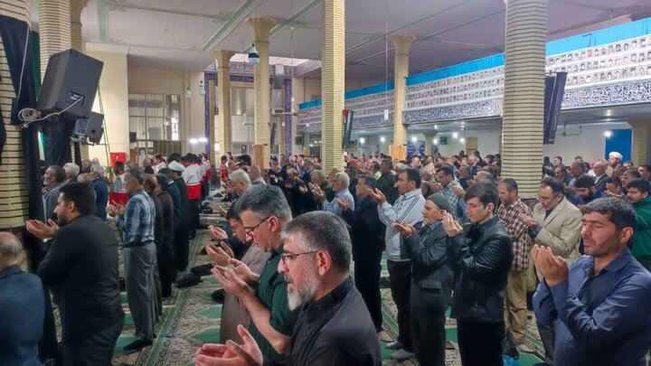 تصاویر/اقامه نماز جمعه الیگودرز