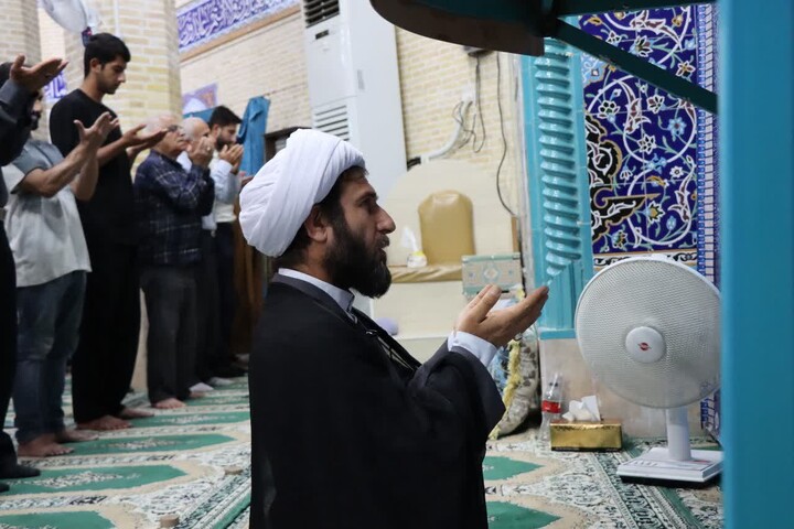 نماز جمعه عالی‌شهر به روایت تصویر