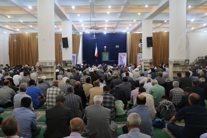تصاویر/ اقامه نماز جمعه در قرچک