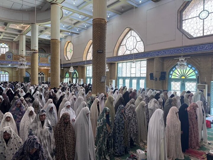 تصاویر/ اقامه نماز جمعه در قرچک