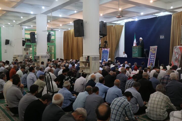 تصاویر/ اقامه نماز جمعه در قرچک