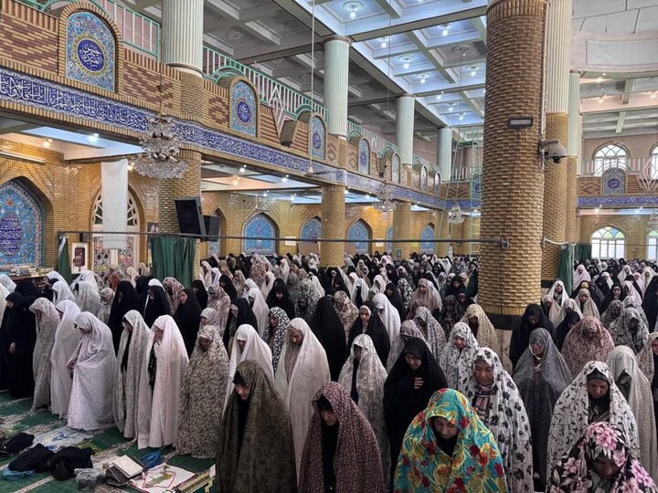 تصاویر/ اقامه نماز جمعه در قرچک