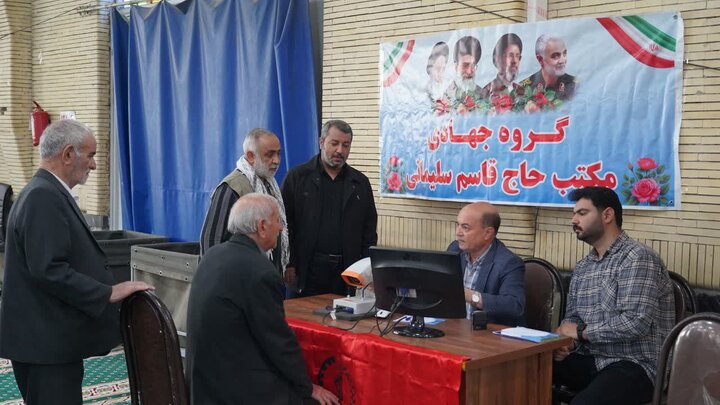 تصاویر/ اقامه نماز جمعه شهرستان خوی