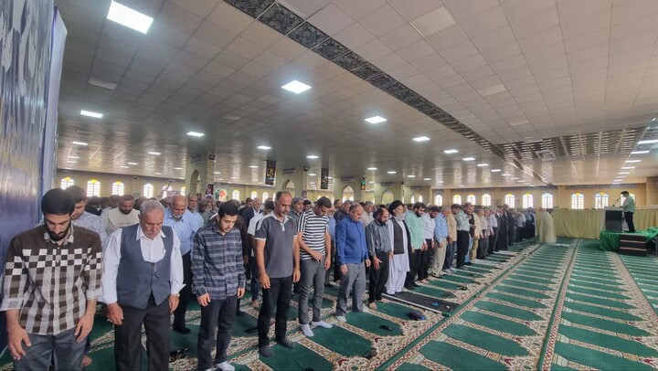 نماز جمعه گناوه به روایت تصویر