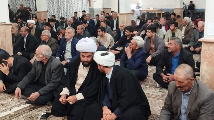تصاویر/ اقامه نماز جمعه باروق