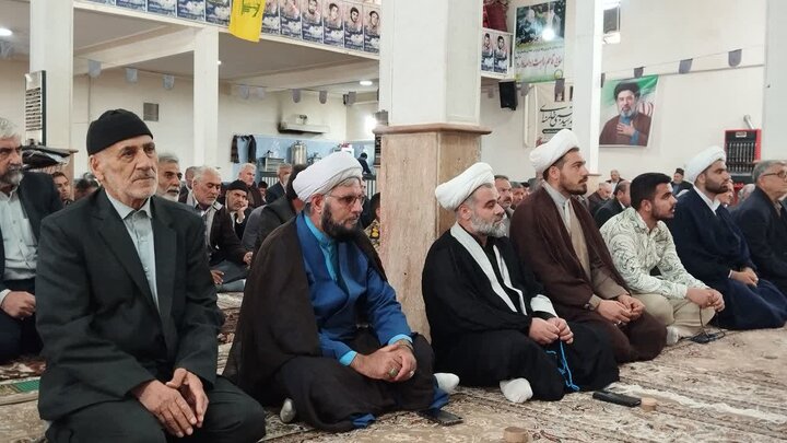 تصاویر/ اقامه نماز جمعه باروق