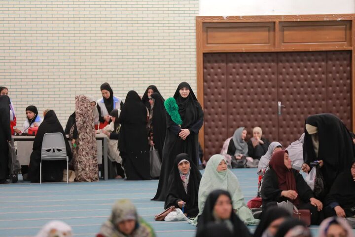 تصاویر/ اقامه نماز جمعه در ساوجبلاغ