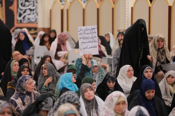 تصاویر/ اقامه نماز جمعه در ساوجبلاغ