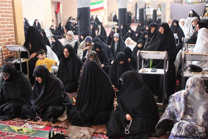 تصاویر/ اقامه نمازجمعه شهر تسوج