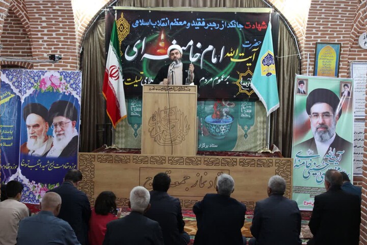 تصاویر/ اقامه نمازجمعه شهر تسوج