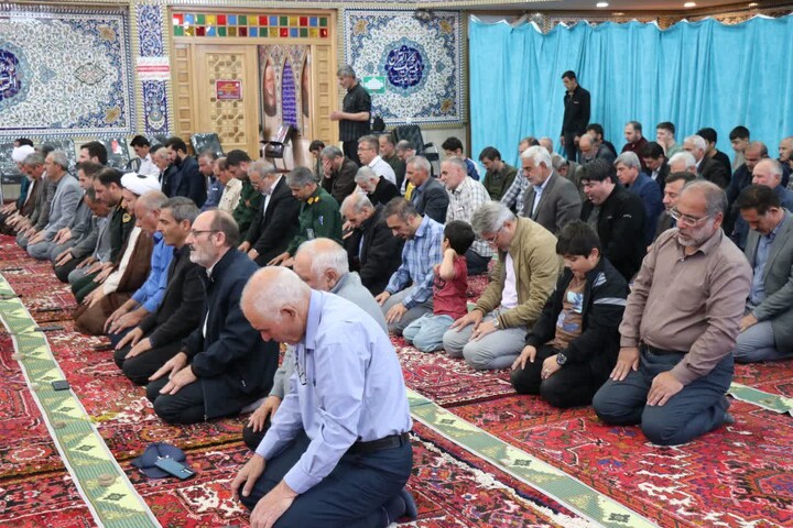 تصاویر/ اقامه نمازجمعه شهر جلفا