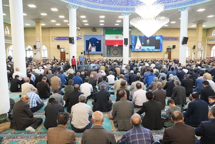 تصاویر/ برگزاری آیین عبادی و سیاسی نماز جمعه ارومیه