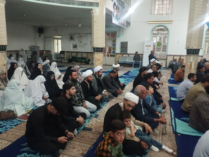 تصاویر/ اقامه نمازجمعه شهر لیلان